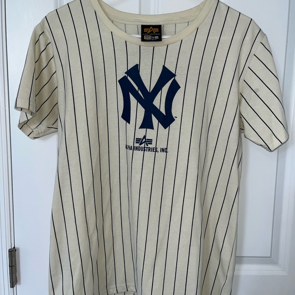 Urban Outfitters Cream and Navy Striped Tee